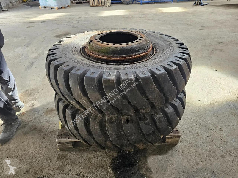 Nyttofordon  14.00-24 Grip Master 14.00-24 Tire...