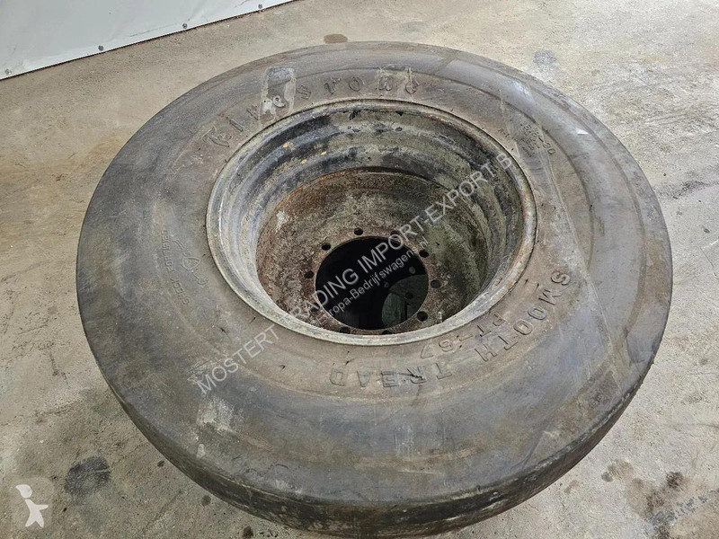 Nyttofordon  16.9-30 Firestone 16.9-30 Tractor...