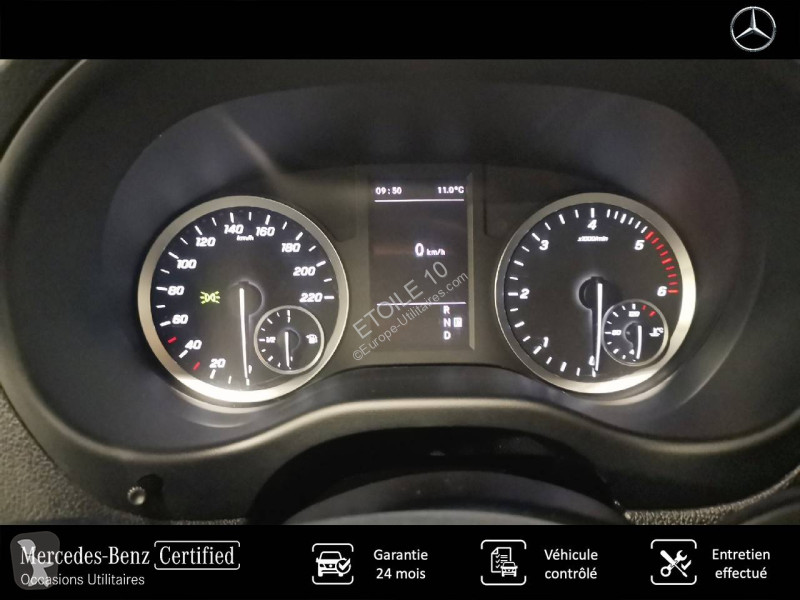Комерційні автомобілі Mercedes VITO FOURGON 119...