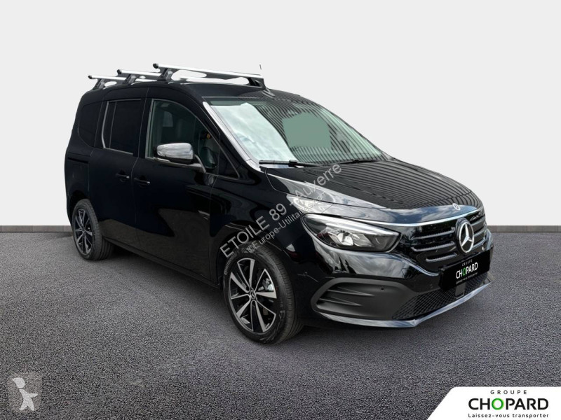 Samochód dostawczy Mercedes EQT 200