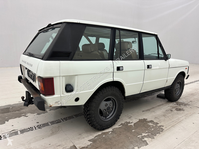 Véhicule utilitaire Land Rover V8