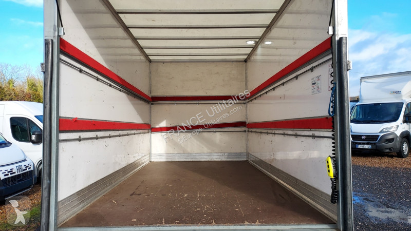 Véhicule utilitaire Iveco