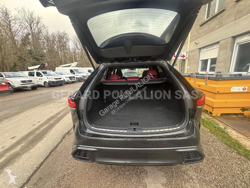 Samochód dostawczy Lexus 500H