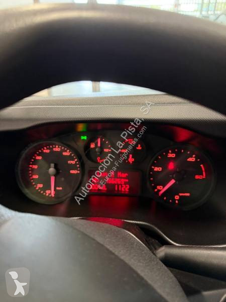 عربة نفعية Iveco
