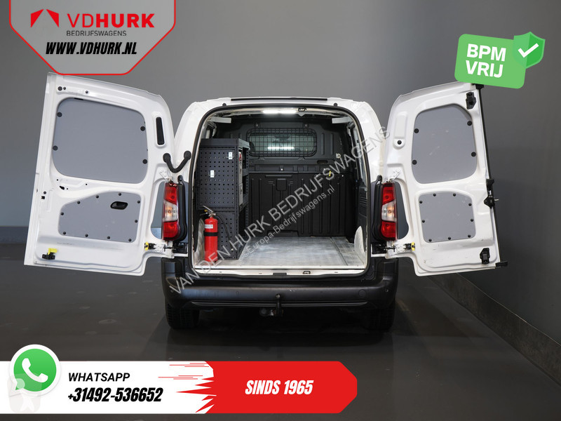 Samochód dostawczy Toyota 1.5 130 pk Aut. L2 2x...