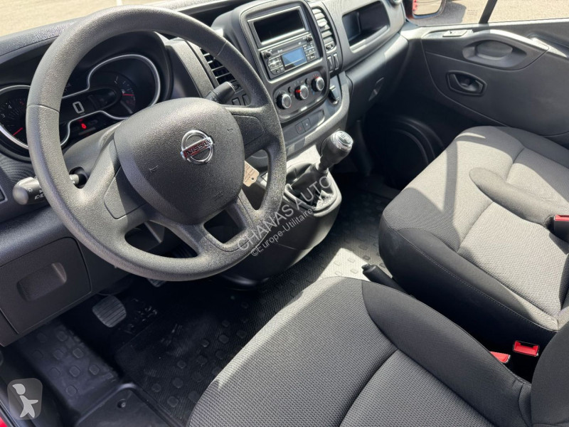 عربة نفعية Nissan L1H1 2.0 DCI 120 VISIA