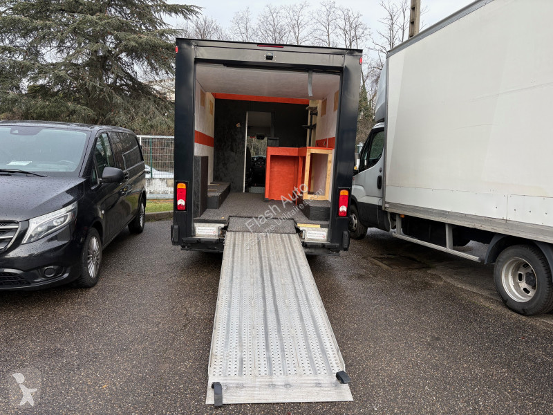Véhicule utilitaire Fiat DUCATO  2.3L 130CH...