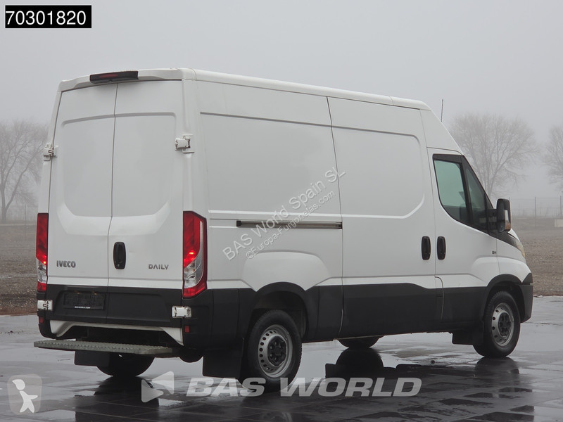Furgoneta Iveco 35S12 L2H2 - Capacidad de...