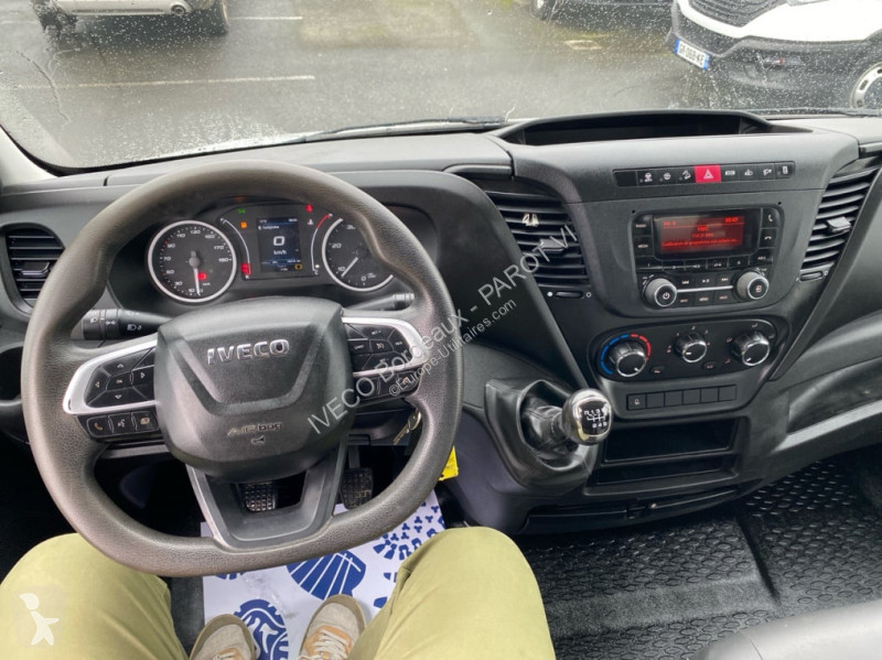 عربة نفعية Iveco 35C16H3.0 Empattement 3750 Tor
