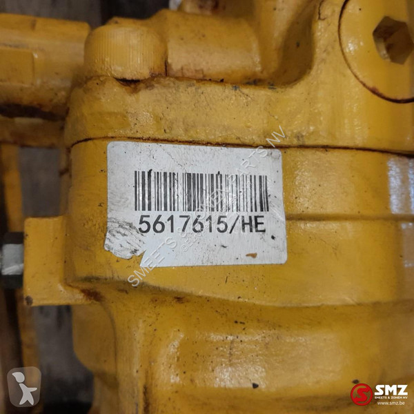 Caterpillar Hydraulic swing drive Caterpillar...
