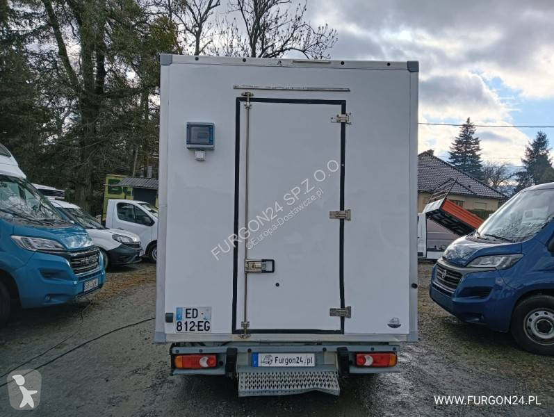 Samochód dostawczy Renault