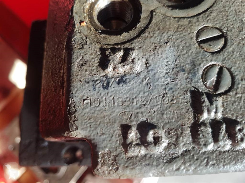 Véhicule utilitaire Liebherr...