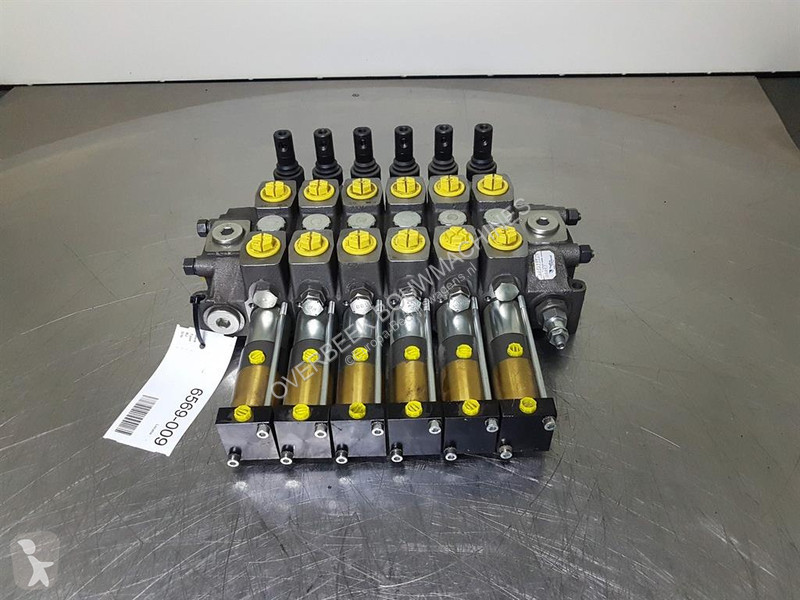 Коммерческий автомобиль  35897 -...