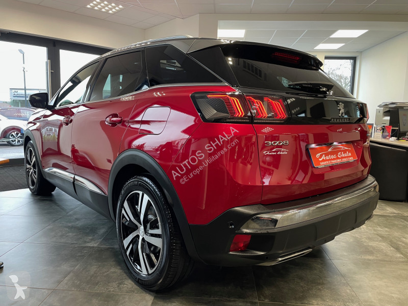 Peugeot HYBRID4 300CH GT E-EAT8 Transporter