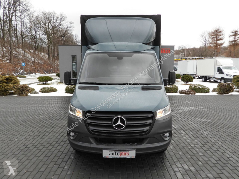 عربة نفعية Mercedes 23ASTER