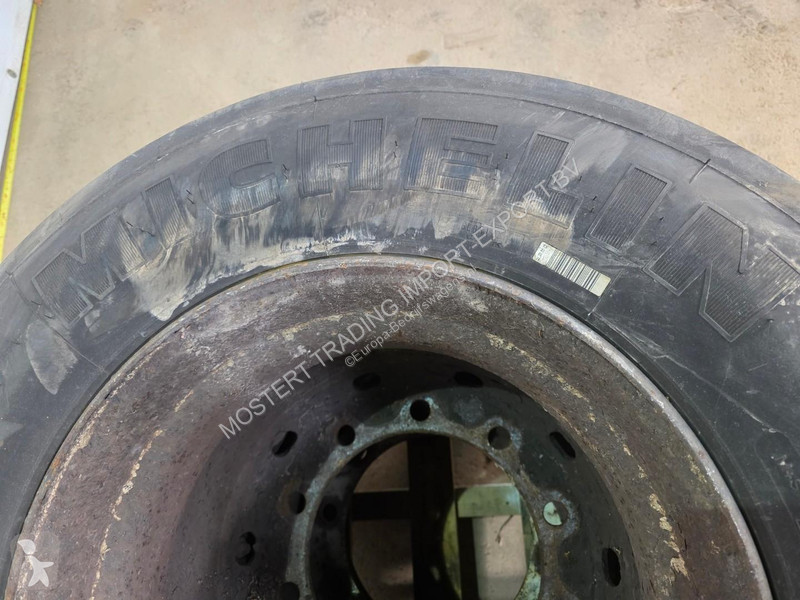 Furgoneta Michelin 445/45 R19.5 Michelin 445/45...
