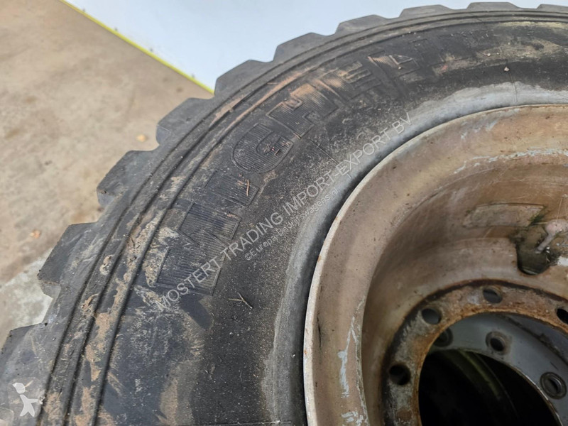 Furgoneta Michelin 365/85 R20 Michelin 365/85...