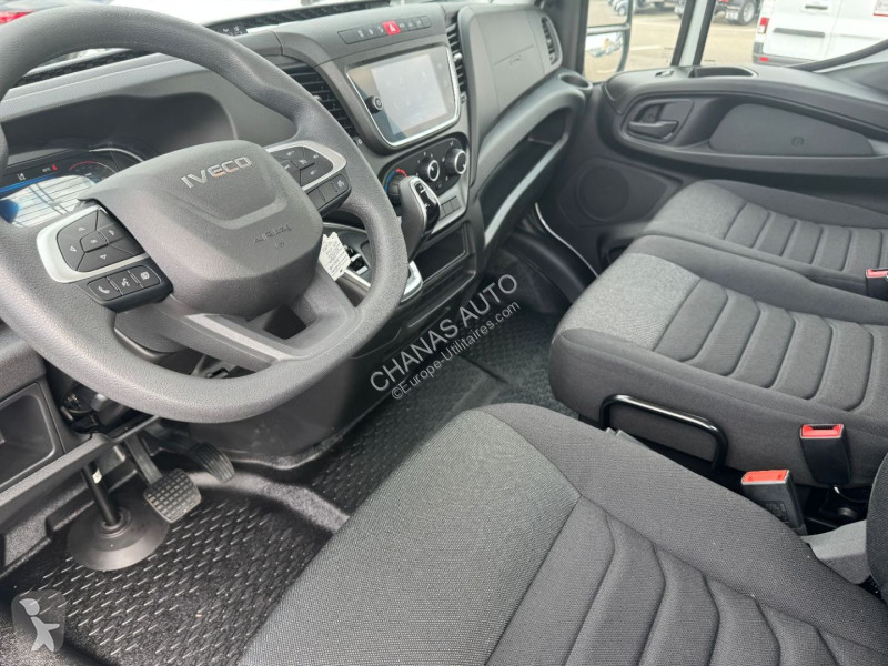 Véhicule utilitaire Iveco 35C18 A8 180CV 3L JPM...