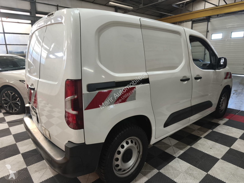 Véhicule utilitaire Peugeot PARTNER