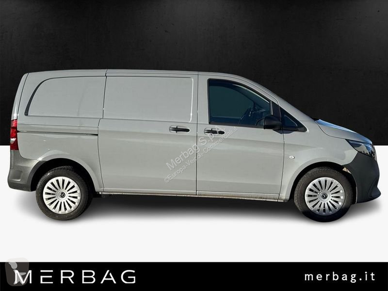 Furgoneta Mercedes 114 Furgone Compact