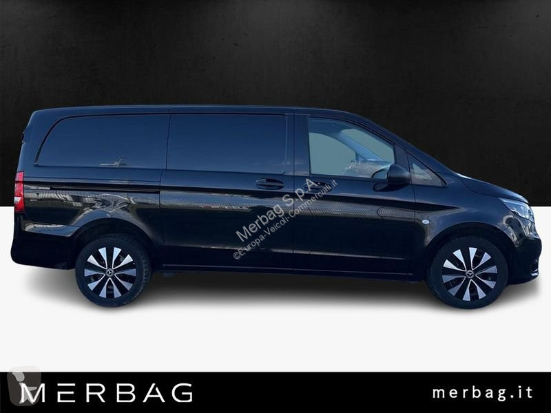 Veicolo commerciale Mercedes 114 Furgone Long