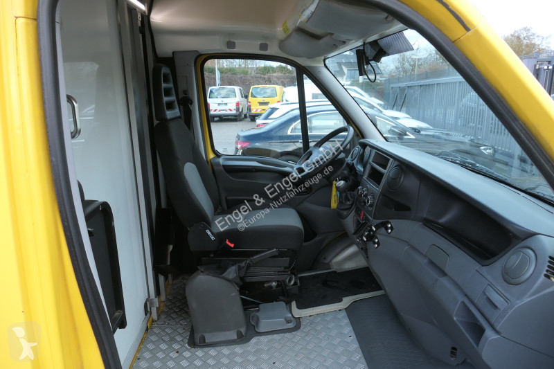 Furgoneta Iveco Daily 35 S11 C30C AUTOMATIK...