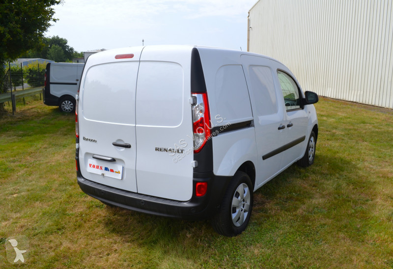 Véhicule utilitaire Renault RENAULT KANGOO II...