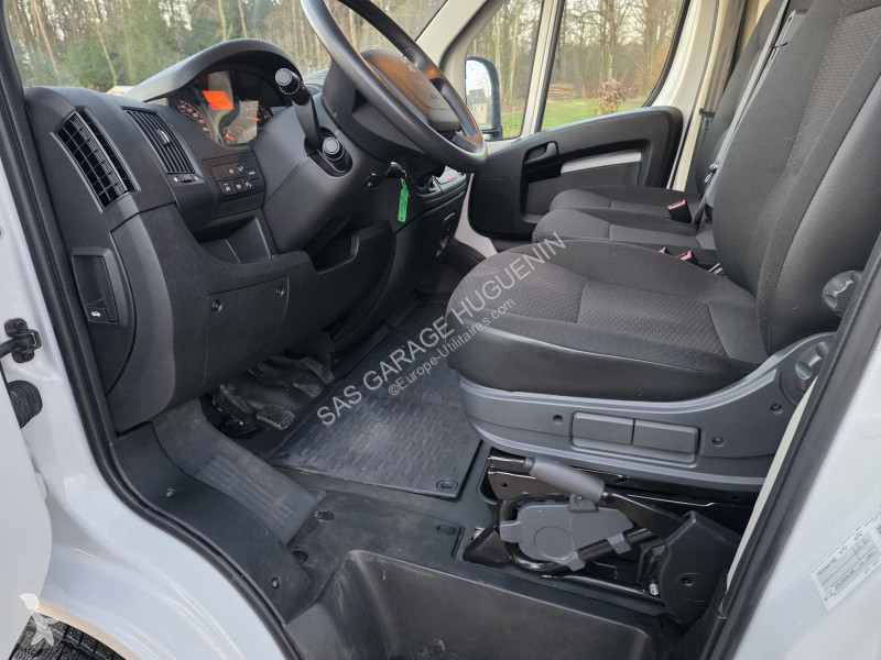 عربة نفعية Peugeot BOXER FG 330 L2H2 2.2...