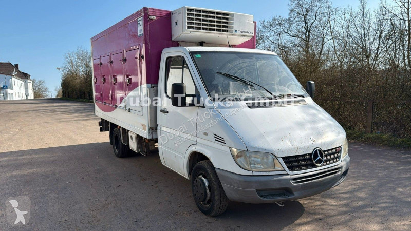 عربة نفعية Mercedes