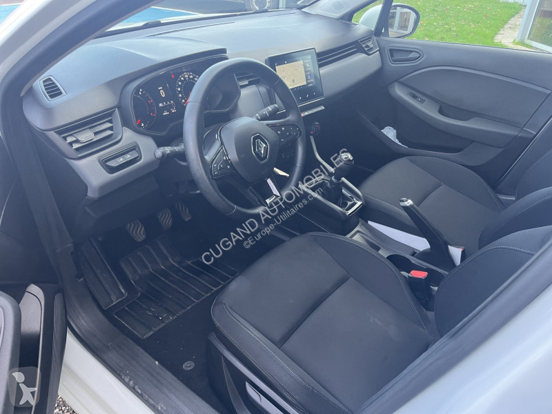 Samochód dostawczy Renault CLIO V STE 1.5 BLUE...