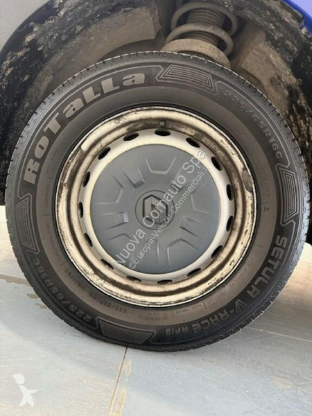 عربة نفعية Renault III 2019