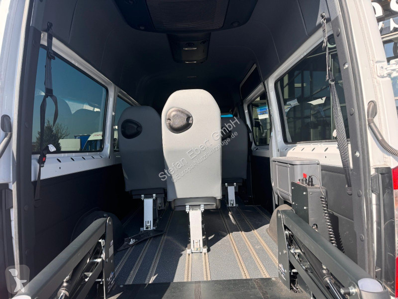 Mercedes 317 CDI Rollstuhl/Behinderten Lift...