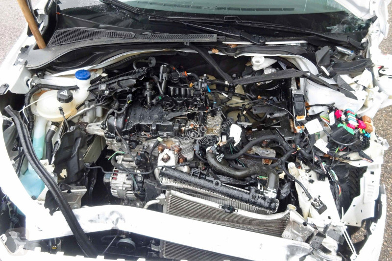 عربة نفعية Citroën C3 STE 1,2 VTI 83