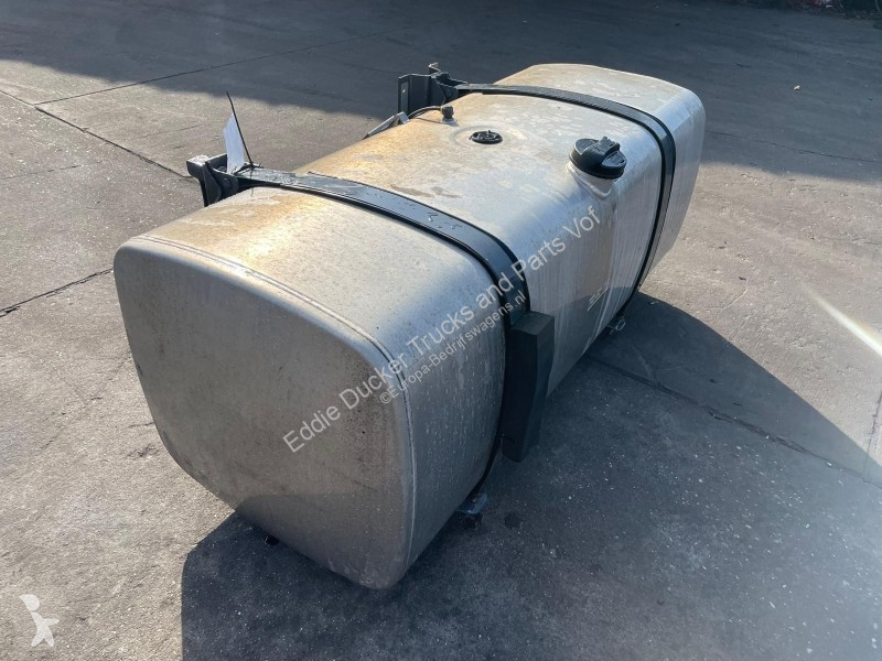 Furgoneta DAF 1681826 BRANDSTOFTANK 620 LTR...