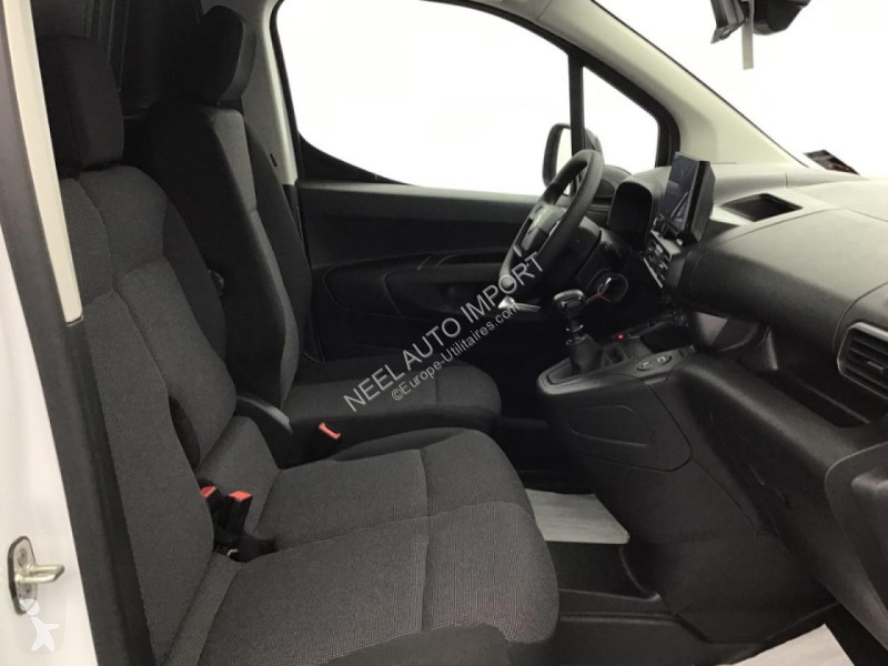Véhicule utilitaire Citroën BERLINGO III 1.5...