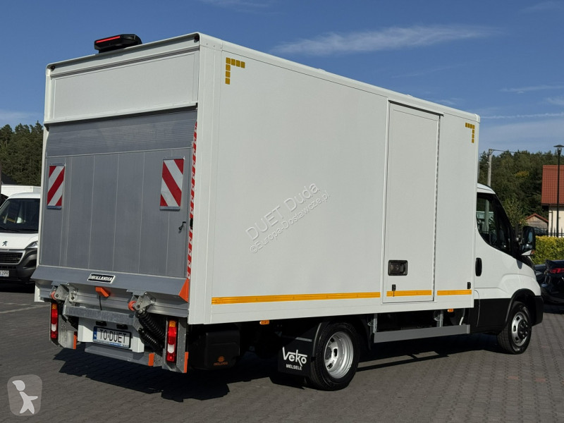 Furgoneta Iveco 35C14