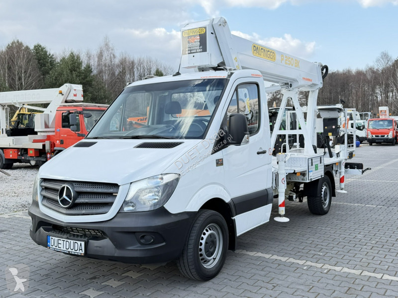 Furgoneta Mercedes