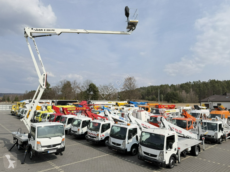 Nissan  Transporter
