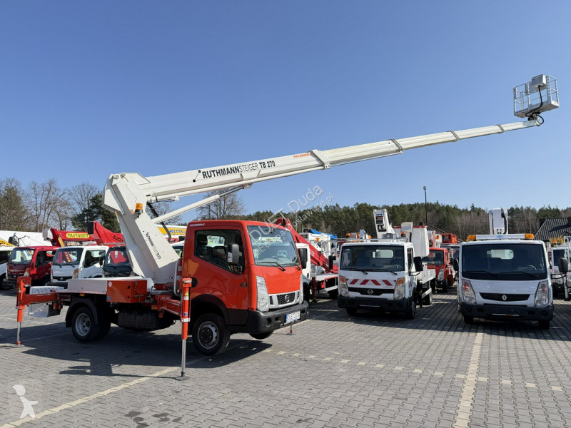 Nissan  Transporter