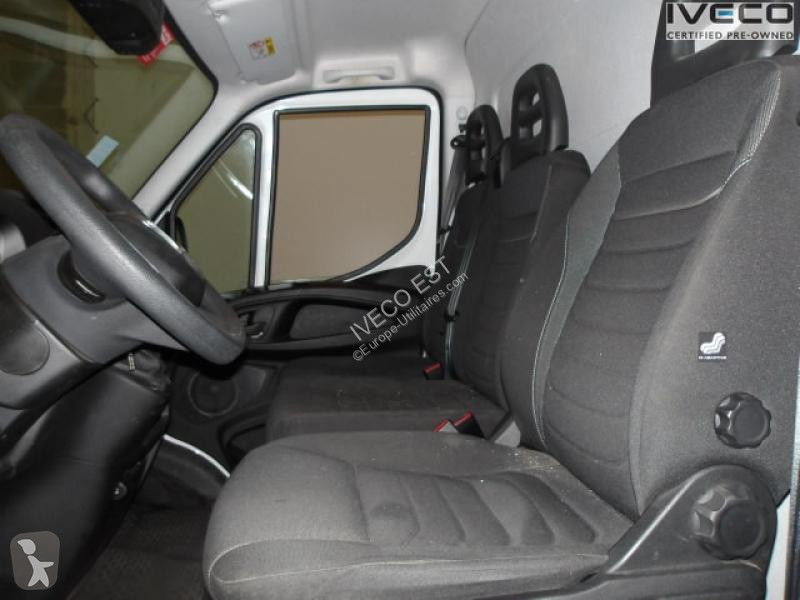 Véhicule utilitaire Iveco 3.0L - CAISSE 20M3 -...