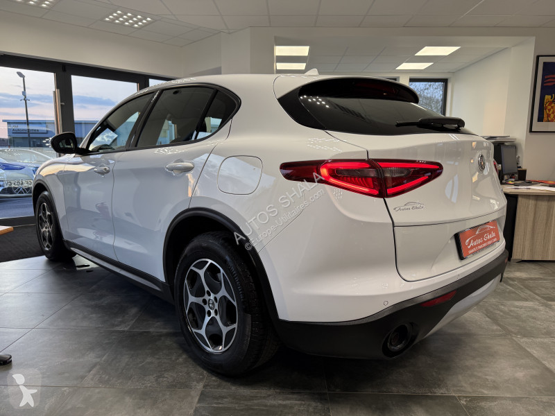 Samochód dostawczy Alfa-Roméo STELVIO / A...