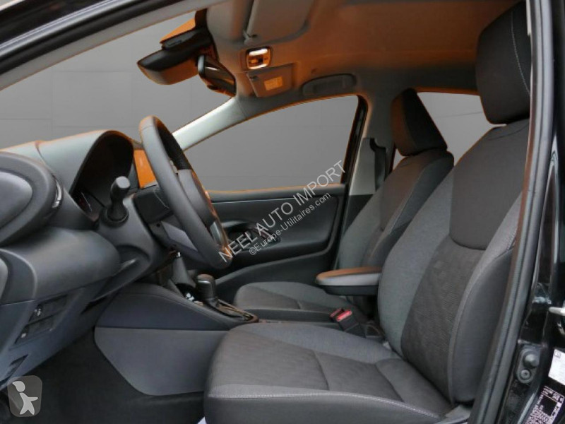 Véhicule utilitaire Toyota YARIS IV Hybrid 116h...