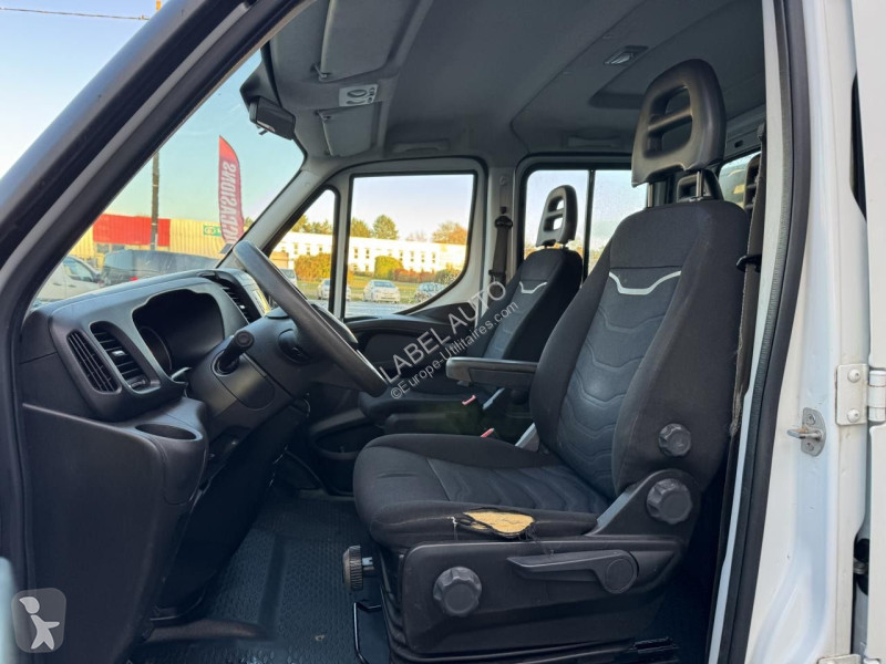 Véhicule utilitaire Iveco 35c14