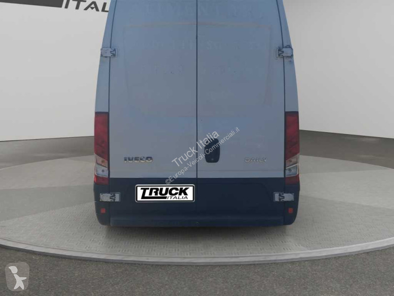 Veicolo commerciale Iveco V - 35 S18H3.0 V L4H2...