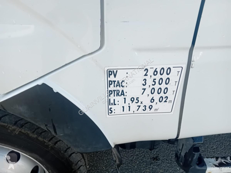 Veicolo commerciale Renault 130 DXI