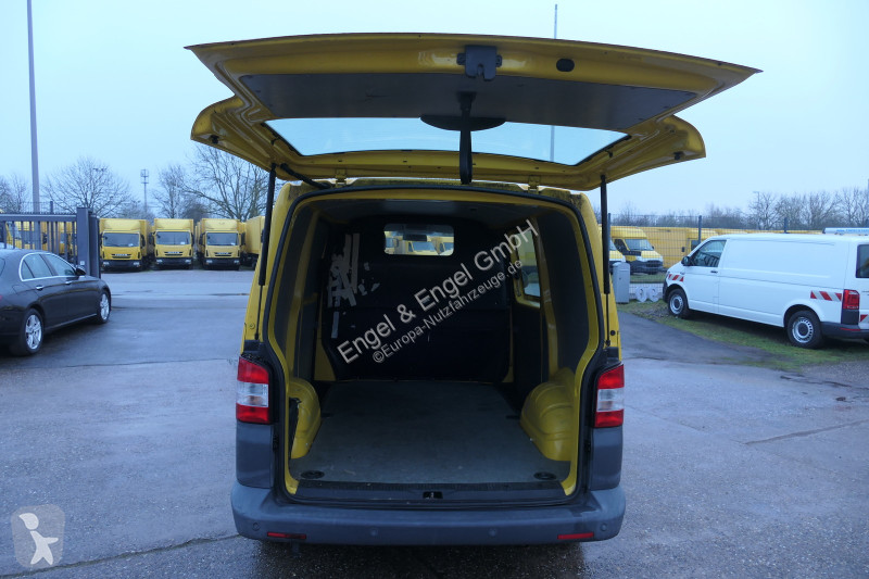 Véhicule utilitaire Volkswagen T5 Transporter...
