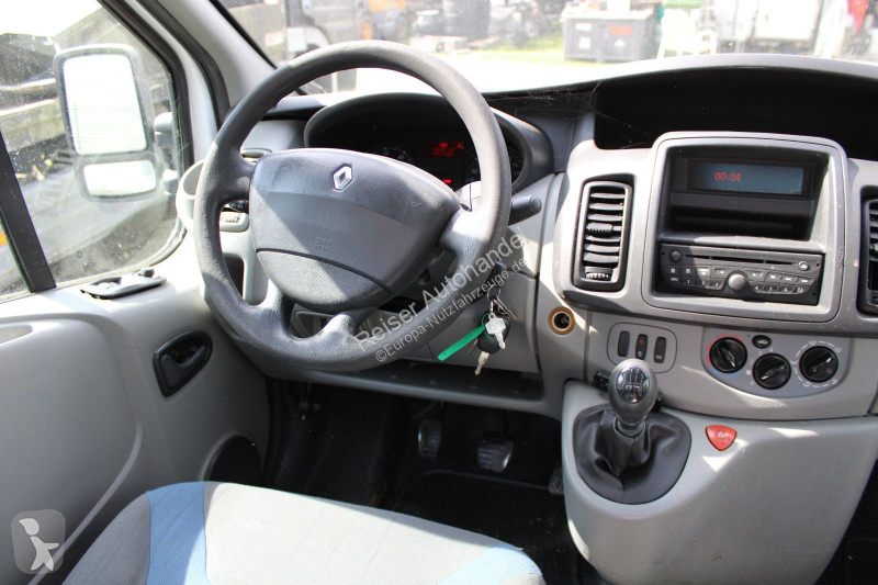عربة نفعية Renault TRAFIC 2.0 DCI 115 Fahrgestell