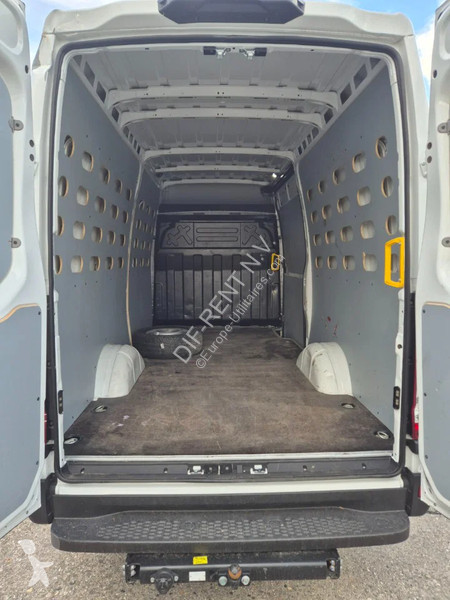 Iveco 35 S 14 Transporter