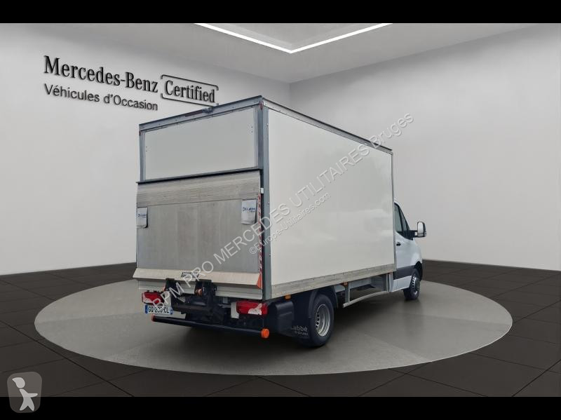 عربة نفعية Mercedes