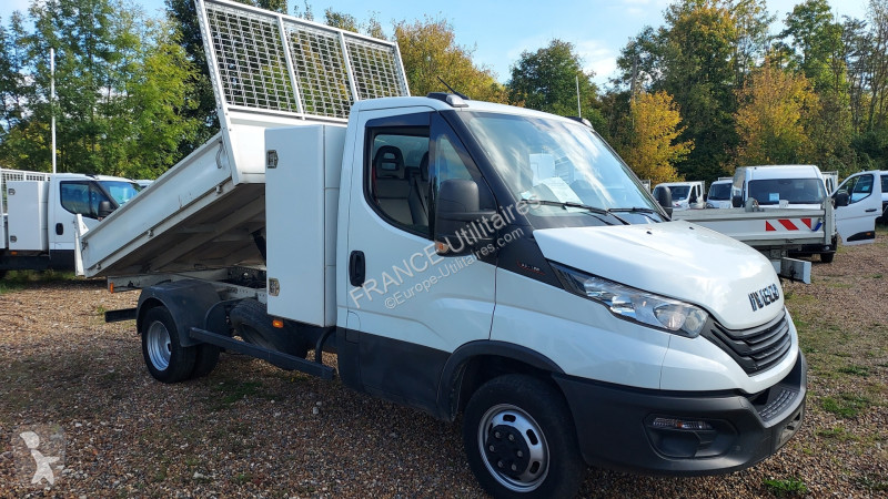 Véhicule utilitaire Iveco DAILY BENNE ACIER JPM...